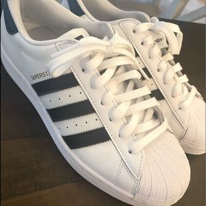 Men’s ADIDAS SUPERSTAR sneakers sz7.5